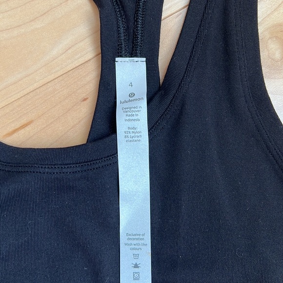 Lululemon black tank top - Picture 3 of 4